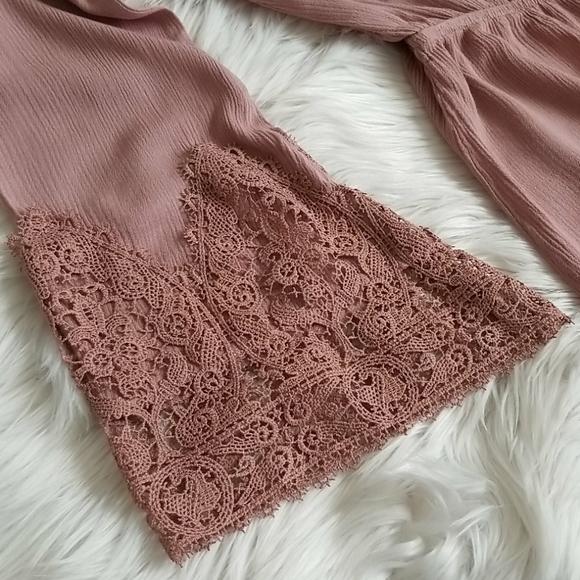 Charlotte Russe Romper - Picture 2 of 7